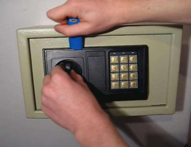 保定24小时上门开锁公司